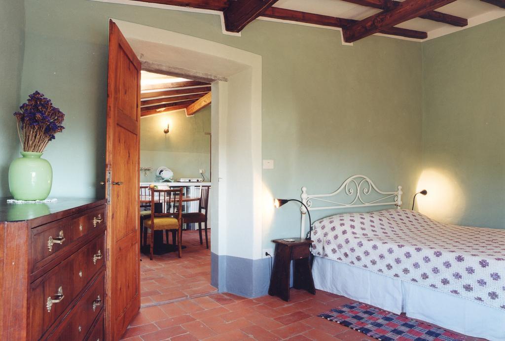 Bed and Breakfast Antica Casa "Le Rondini" Borgo a Buggiano Zimmer foto