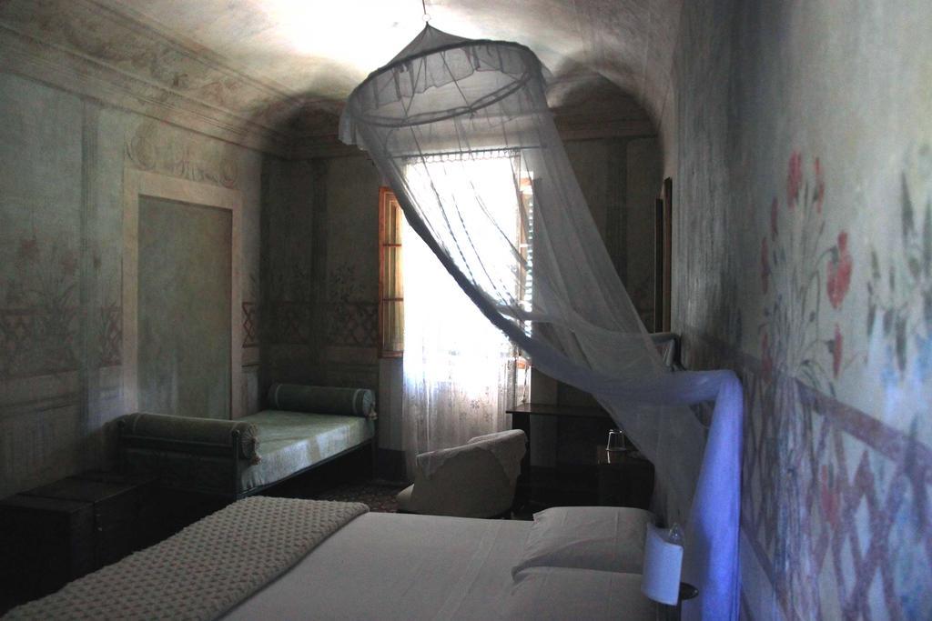 Bed and Breakfast Antica Casa "Le Rondini" Borgo a Buggiano Exterior foto